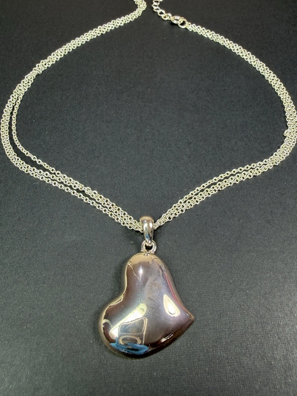 Vintage Avon Silver Tone Heart Pendant Necklace - 20 inch